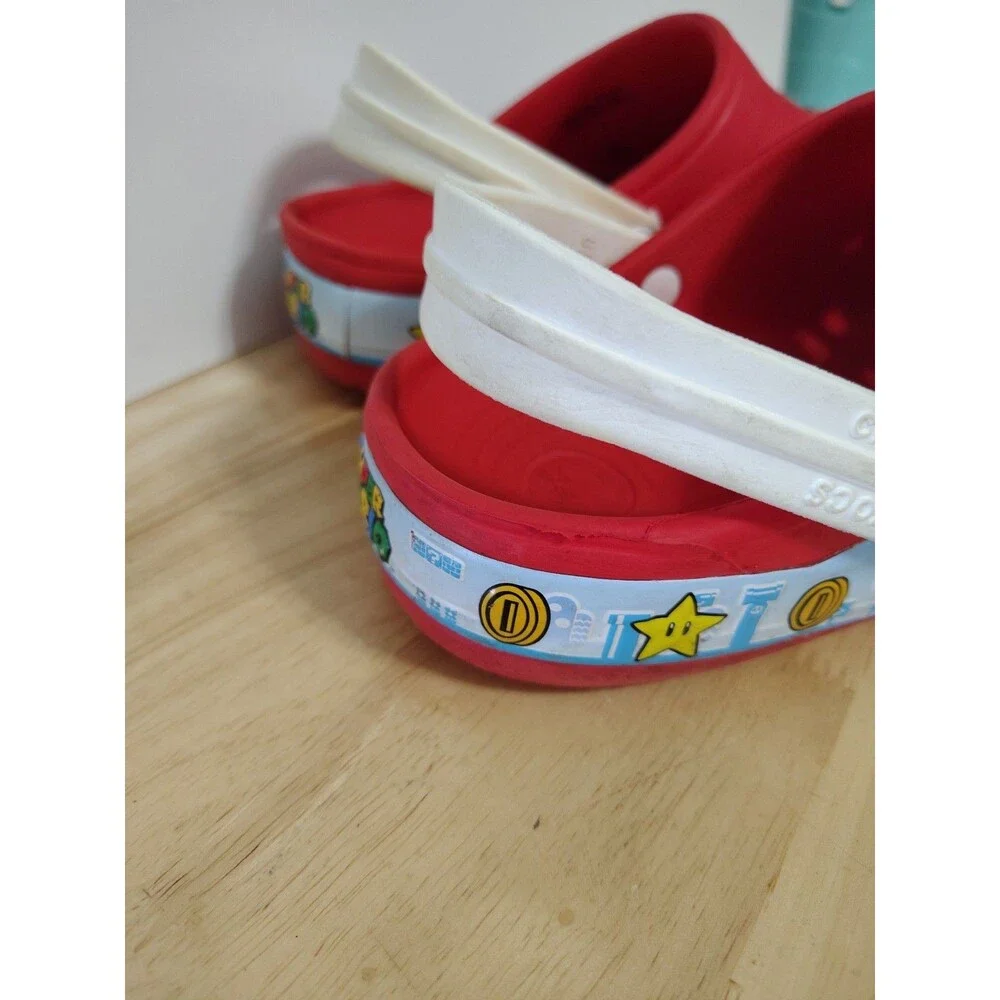Crocs Kids Super Mario Bros. Clog, Red US Size J3 Nintendo Themed Clogs
